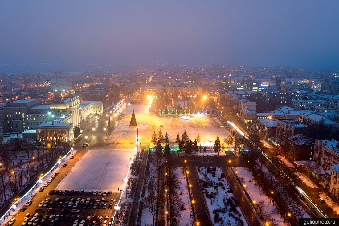 Площадь Куйбышева с высоты в зимней Самаре фото