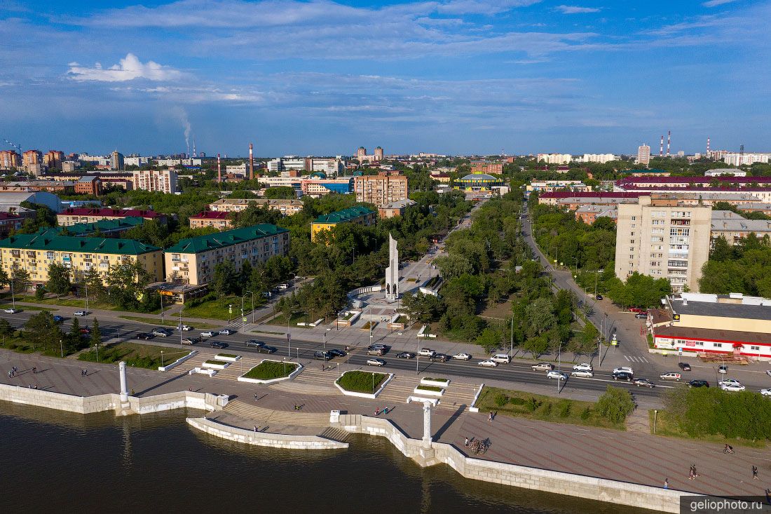 Мемориал Слава Героям в Омске фото