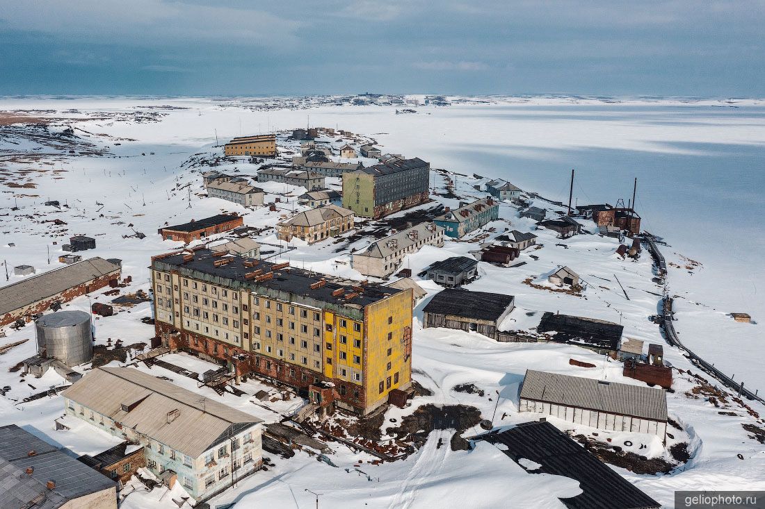 Заброшенный посёлок на острове Диксон фото