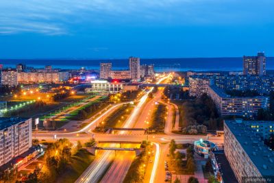Набережные Челны с высоты вечером фото