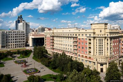 Стоквартирный дом в Новосибирске фото