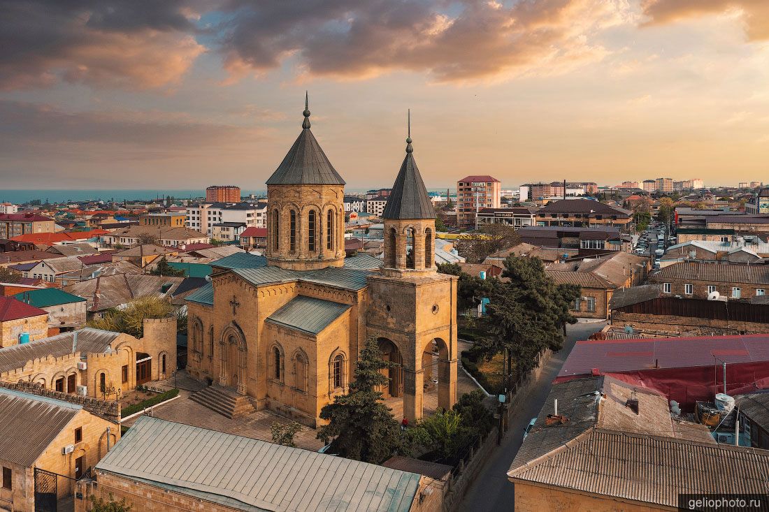 Армянская церковь Сурб Аменапркич в Дербенте фото