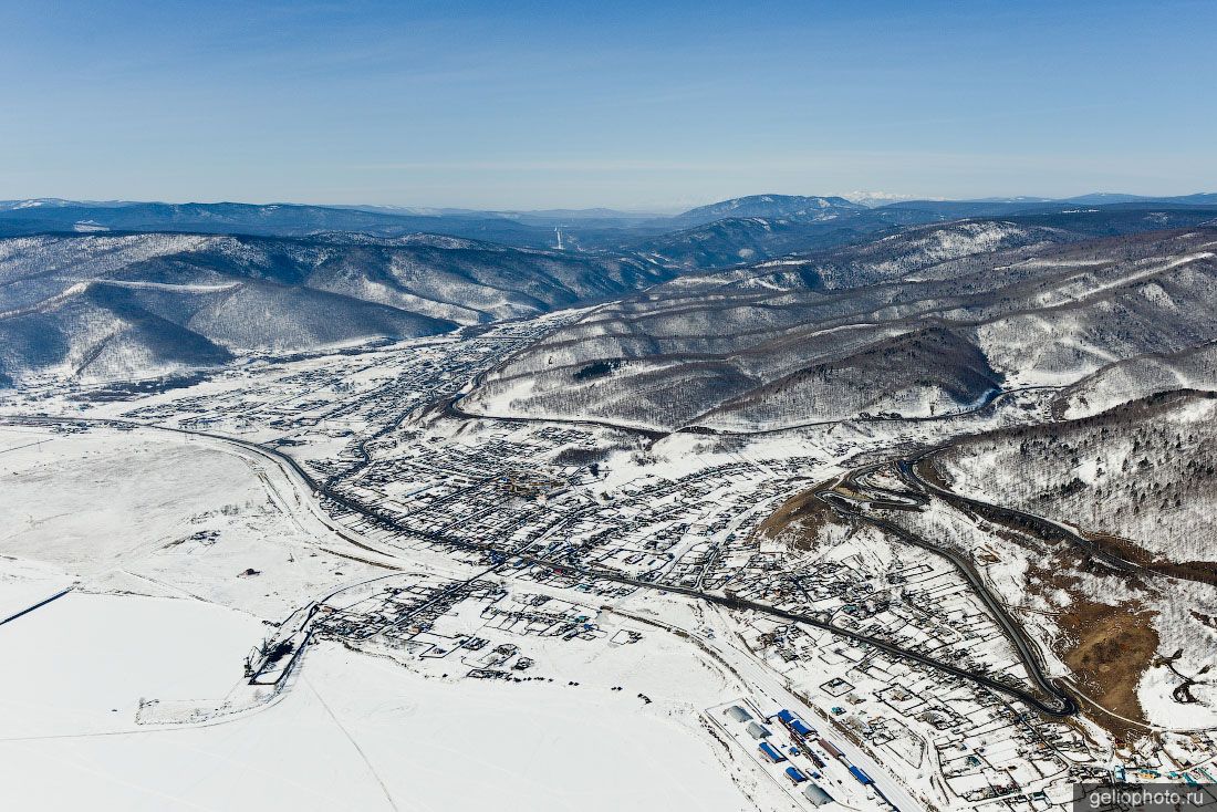 Поселок Култук на Байкале с высоты фото