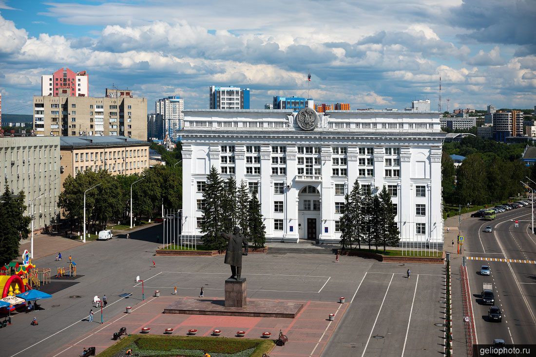 Здание Правительства Кузбасса в Кемерово фото