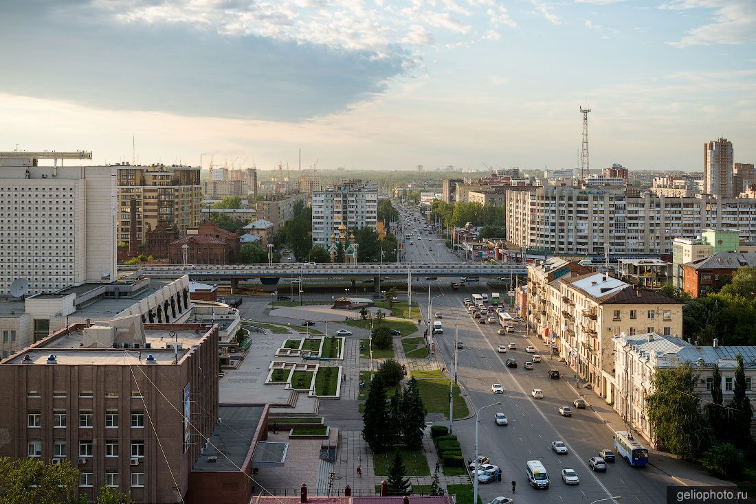 Улица Красный Путь в Омске с высоты фото