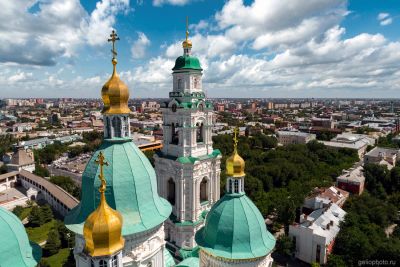 Успенский кафедральный собор в Астраханском Кремле фото