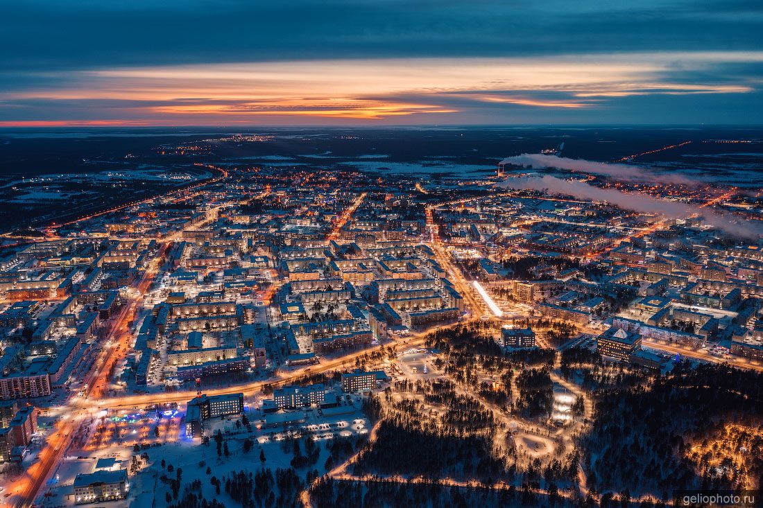 Ноябрьск с высоты вечером фото