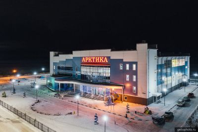 Спортивно-оздоровительный комплекс Арктика в Надыме фото