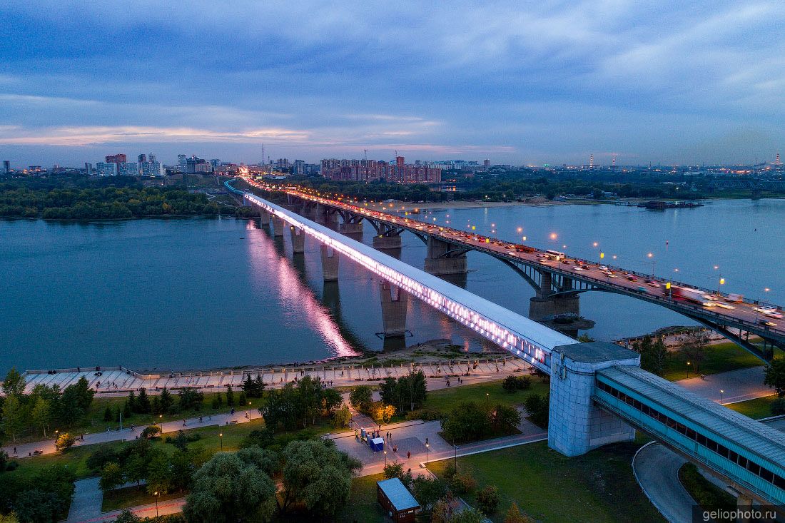 Метромост через Обь в Новосибирске фото