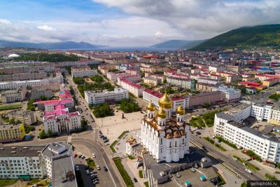Свято-Троицкий собор в Магадане фото