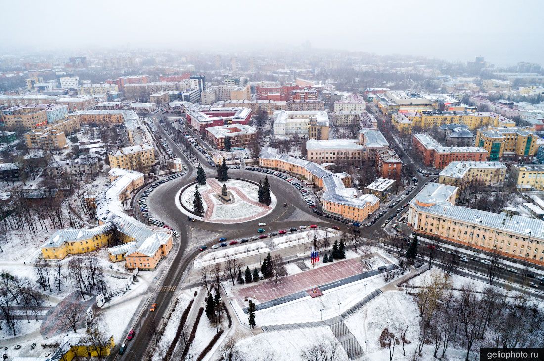 Площадь Ленина в Петрозаводске с высоты фото