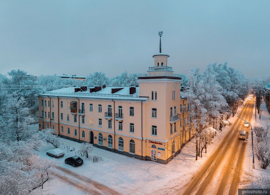 Дом под шпилем в Сыктывкаре фото