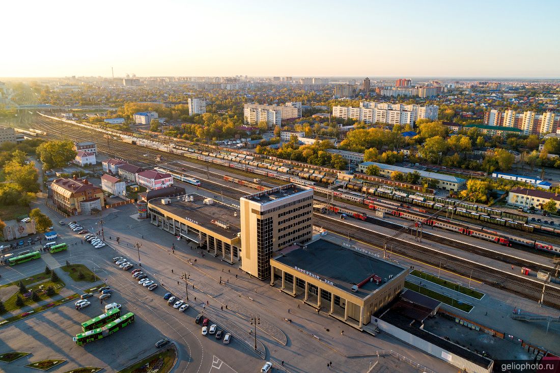 ЖД вокзал в Тюмени фото