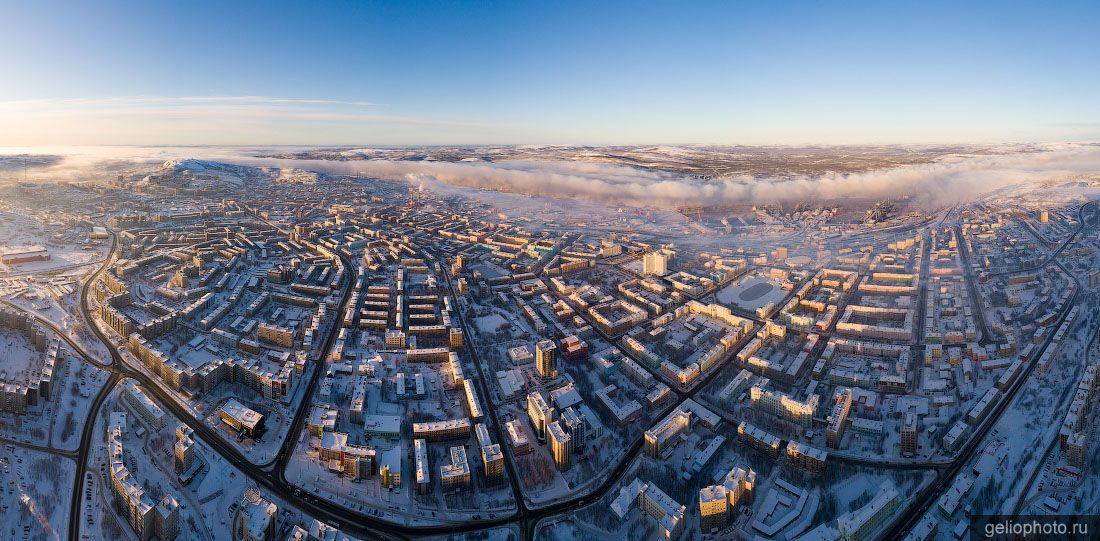 Панорамный вид зимнего Мурманска фото