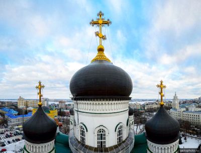 Купола Благовещенского собора в Воронеже фото