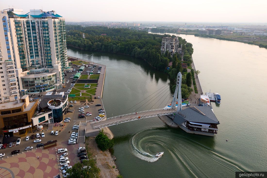 Мост Поцелуев через Кубань в Краснодаре фото