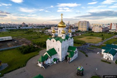 Храм Иоанна Богослова в Барнауле фото