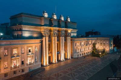 Театр Шостаковича в Самаре фото