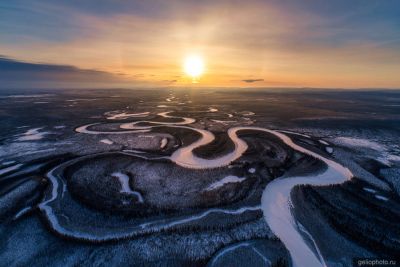Река Иритка в Эвенкии с высоты зимой  фото