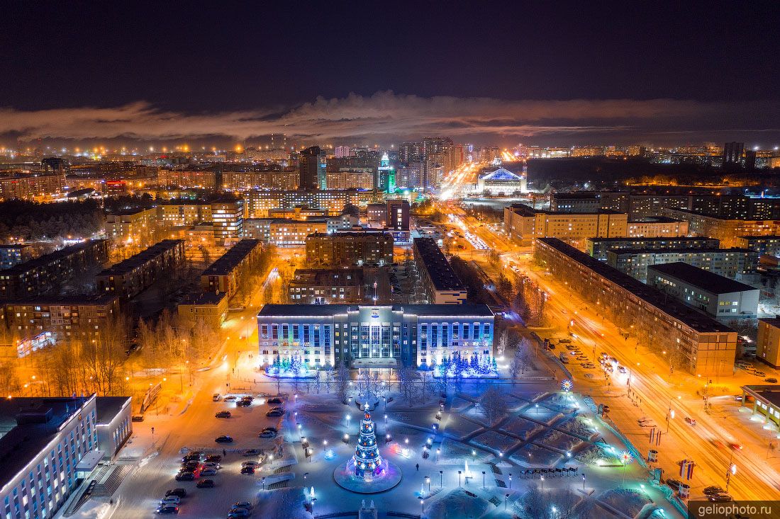 Площадь Советов в Сургуте фото