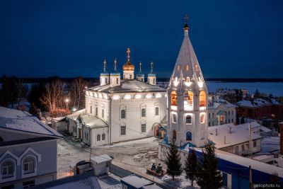 Введенский собор в Чебоксарах с высоты фото
