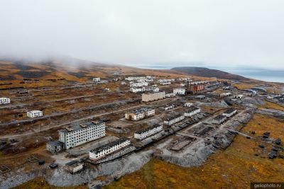 Заброшенный посёлок Валькумей с высоты фото