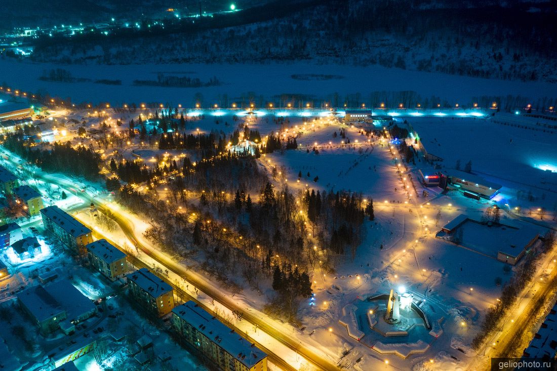 Городской парк в Междуреченске с высоты фото