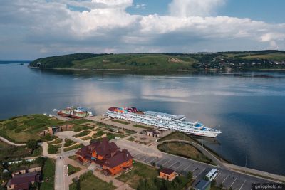 Речной вокзал в Свияжске фото