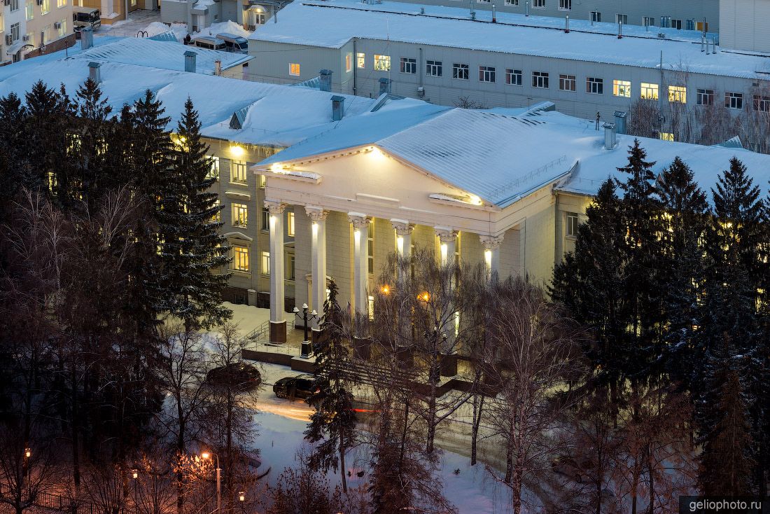 Администрация Уфы на улице Ленина фото