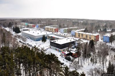 Торговый центр Академгородка в Новосибирске зимой фото