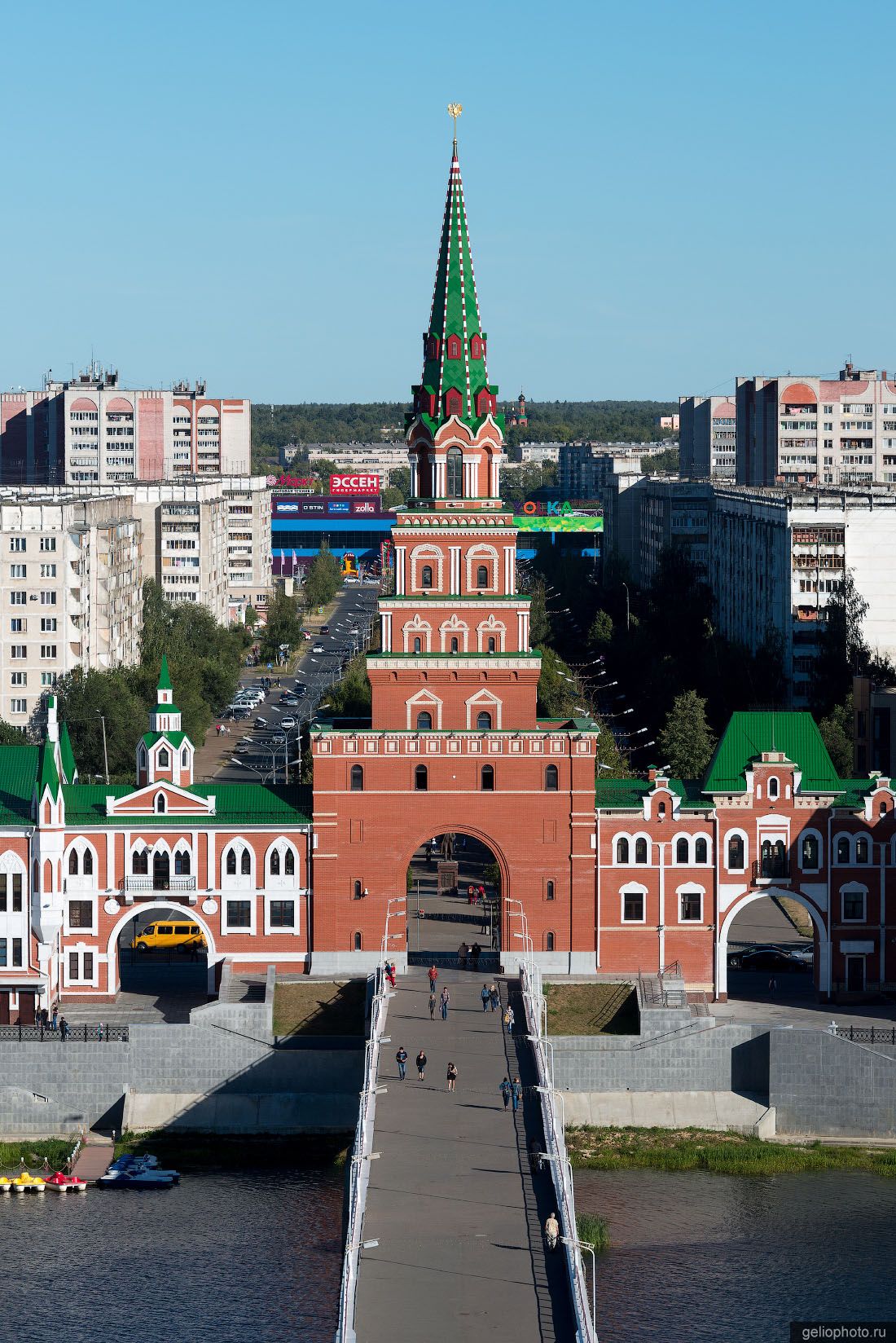 Спасская башня в Йошкар-Оле фото