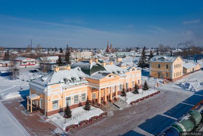 ЖД вокзал в Юрге фото