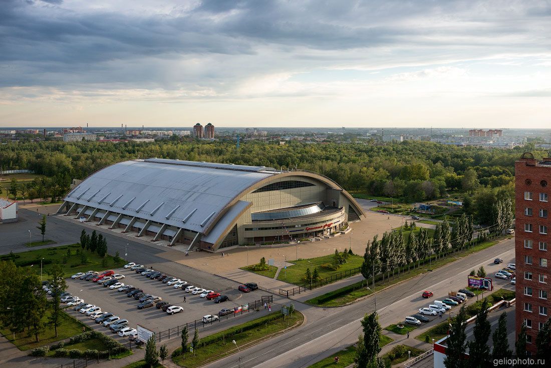 Стадион Красная Звезда в Омске фото