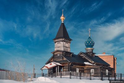 Спасо-Богоявленский храм в Хатанге фото