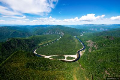 Река Уда в Тофаларии с высоты фото