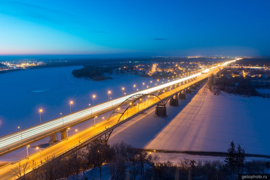 Бельский мост в Уфе вечером фото