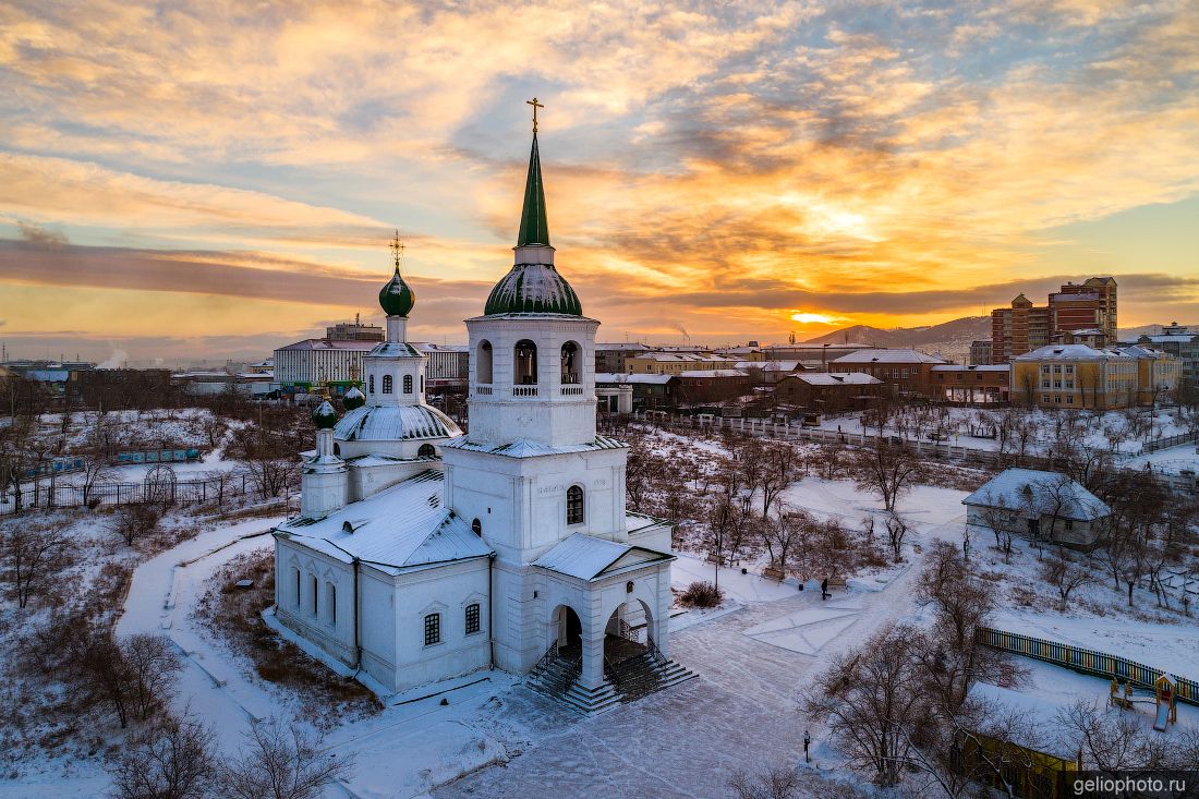 Свято-Троицкий храм в Улан-Удэ фото