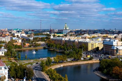 Набережная Приволжского затона в Астрахани фото