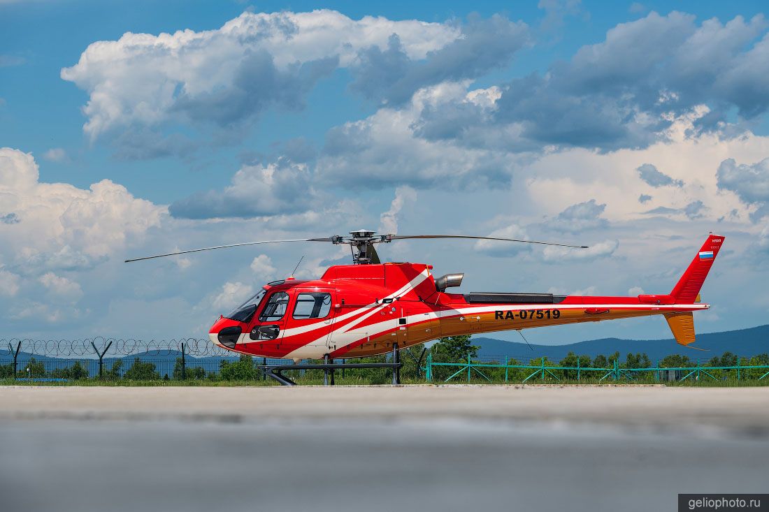 Вертолёт AS 350 B3 фото