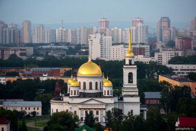 Собор Александра Невского в Екатеринбурге фото