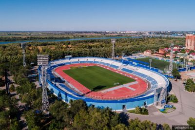 Стадион Центральный в Астрахани фото