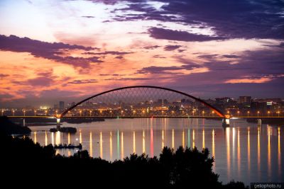 Бугринский мост в Новосибирске на закате фото