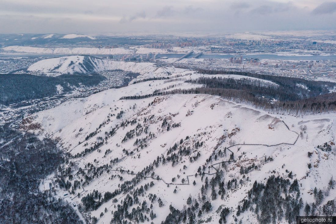 Торгашинский хребет в Красноярске зимой фото
