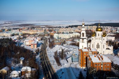 Зимний Ханты-Мансийск днём фото