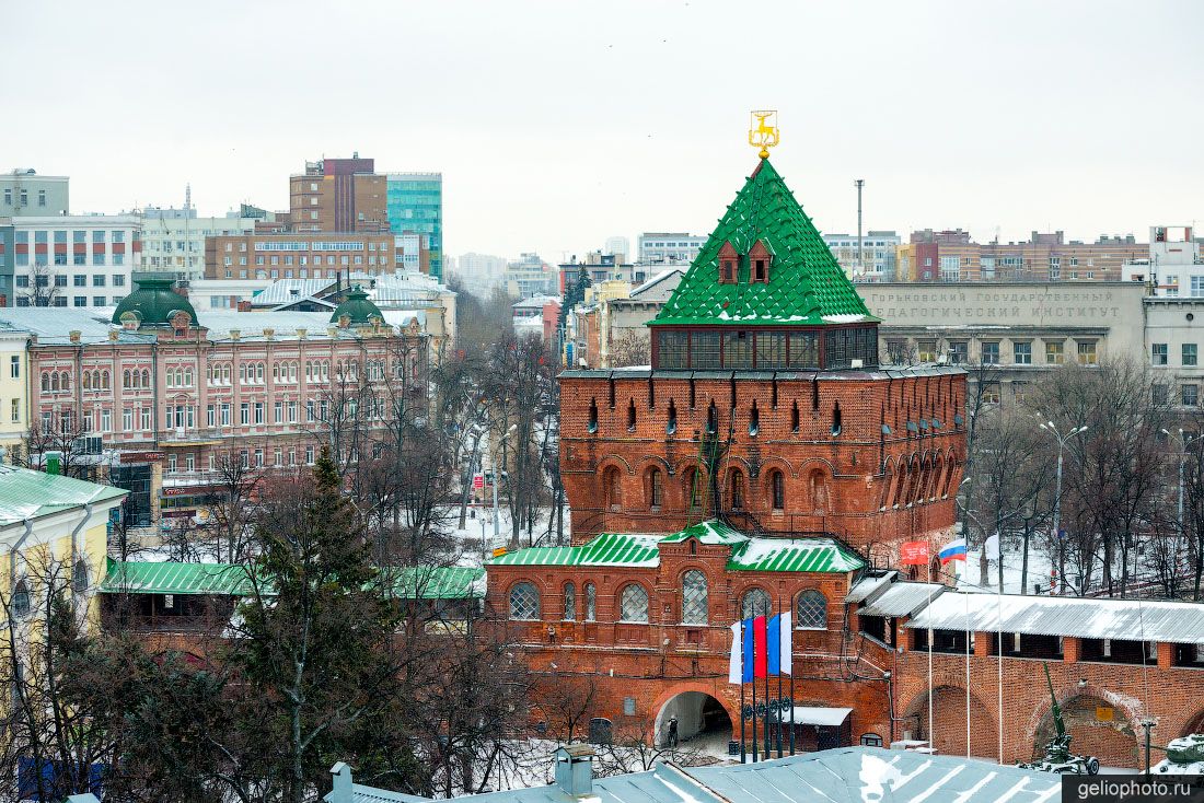 Дмитриевская башня в Нижнем Новгороде фото