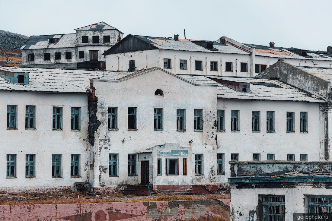 Заброшенный санаторий в посёлке Валькумей фото