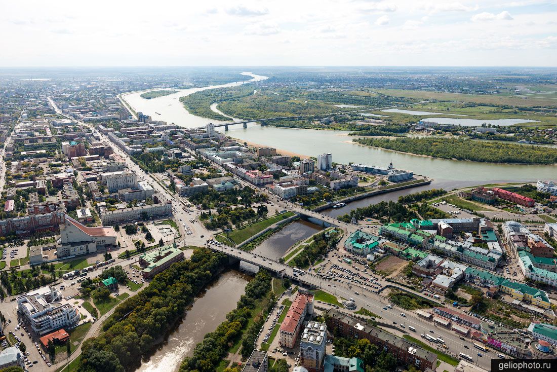 Вид сверху на центр Омска фото