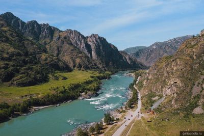 Река Катунь на Алтае летом фото