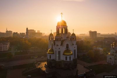 Храм на крови в Екатеринбурге фото