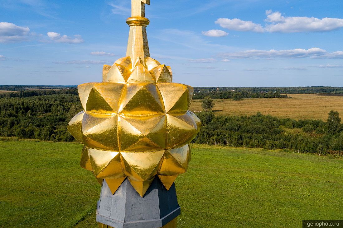 Памятник героям Бородинского сражения на Бородинском поле фото